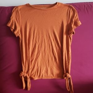 Orange tee with ties